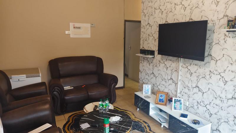2 Bedroom Property for Sale in Potchefstroom North West